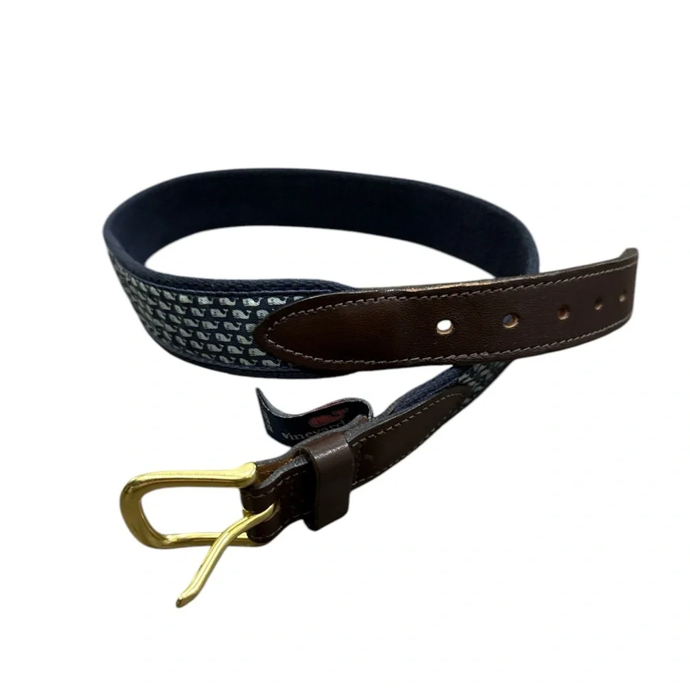 Vineyard Vines Boys' Classic Whale Blue Canvas Club Belt Size 26 Brown Leather